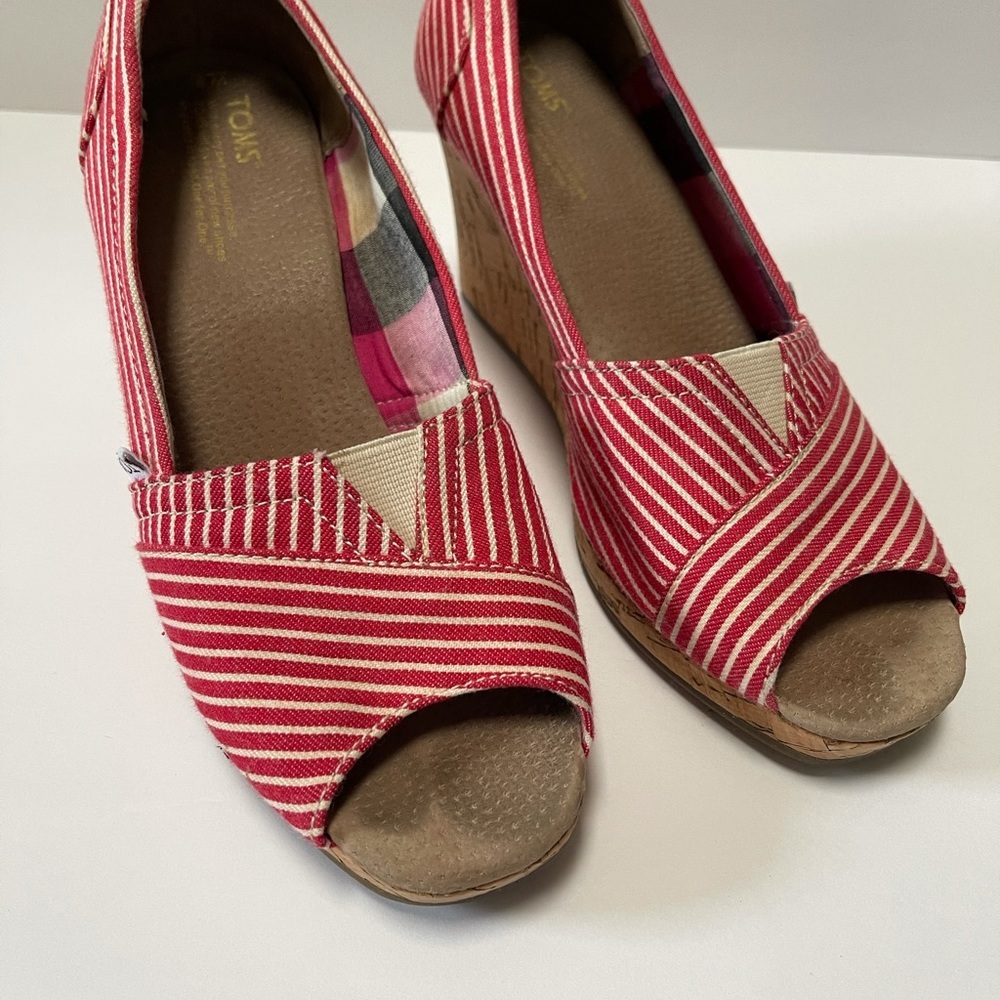 Tom’s wedge shoes
